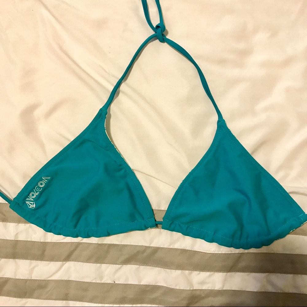 VOLCOM Reversible Bikini Top - Picture 5 of 5